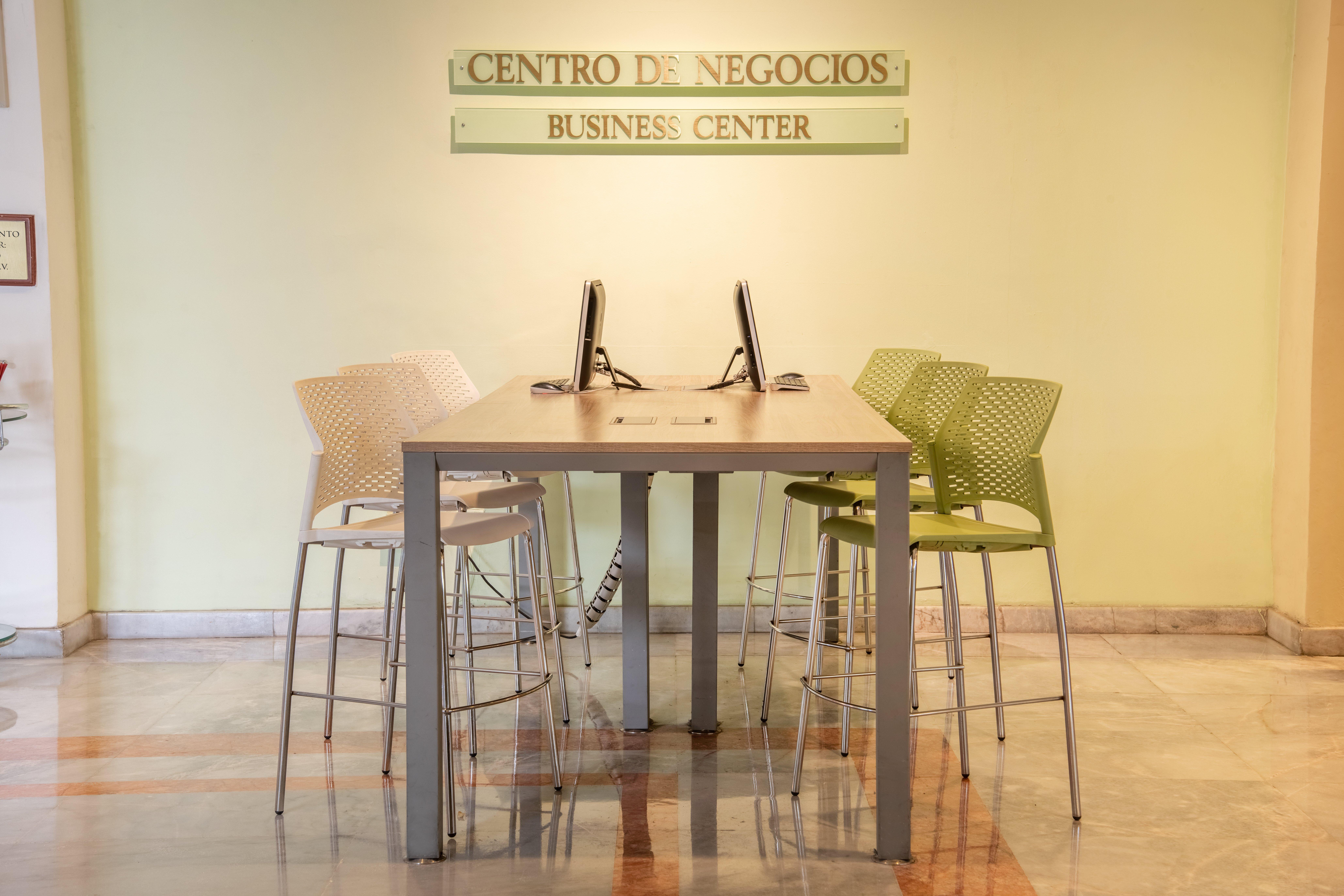 Hotel Guadalajara Expo Plaza Del Sol, An Ihg 4*